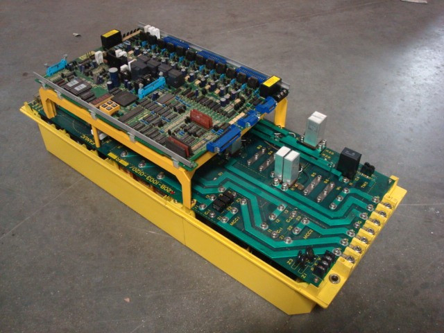 Сервопривод FANUC AC Spindle Amp. SP-15S A06B-6059-H215